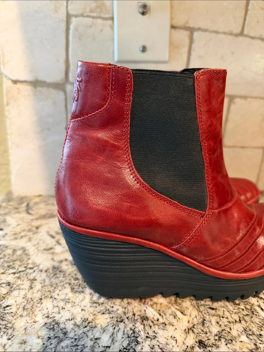 Fly London Yave leather Wedge Chelsea Boot size 36